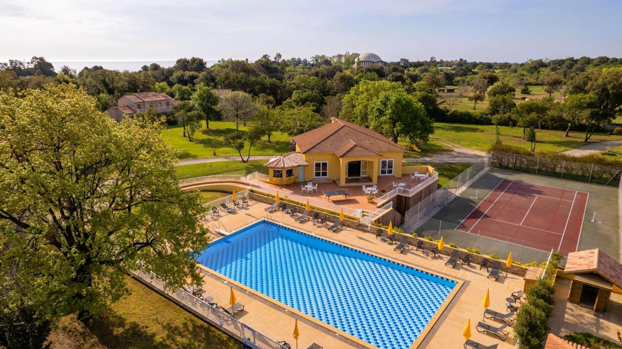 Residence Mare E Sole Taglio-Isolaccio Kültér fotó